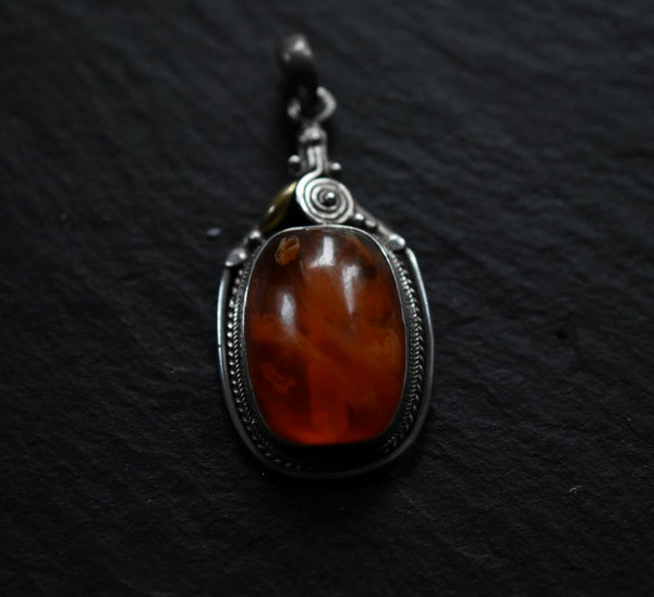 Cloudy Honey Baltic Amber Vintage Silver Sterling 925 Pendant