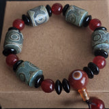 Handmade Pale Green Himalayan Agate 3-Eye Dzi Bracelet