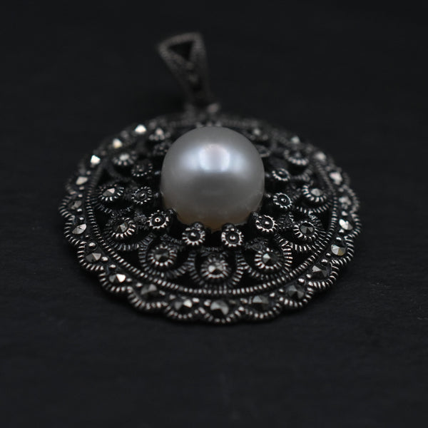 Pearl In Marcasite 925 Sterling Silver Pendant