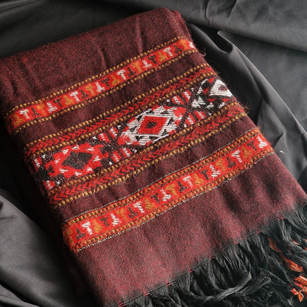 Himalayan wool blanket deals