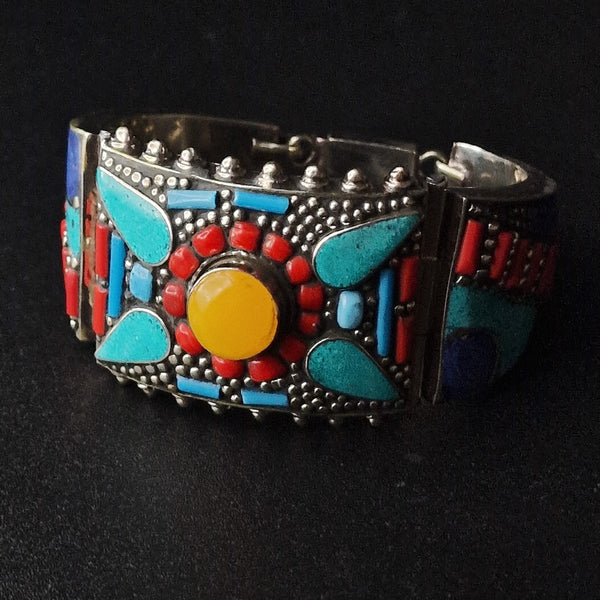 Tibetan-inspired bracelet- great gift idea! - Baga Ethnik Living