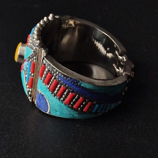 Tibetan-inspired bracelet- great gift idea! - Baga Ethnik Living