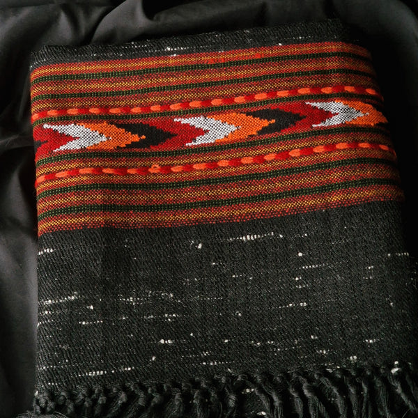 Tibetan 100% Yak Wool Black Shawl – Handwoven by Skilled Artisans