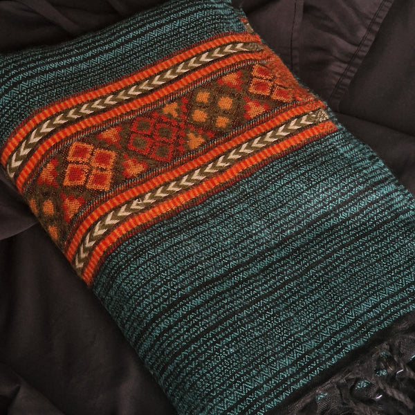 Yak Wool Blanket Throw – Handloomed Oversized Shawl for Meditation & Warmth