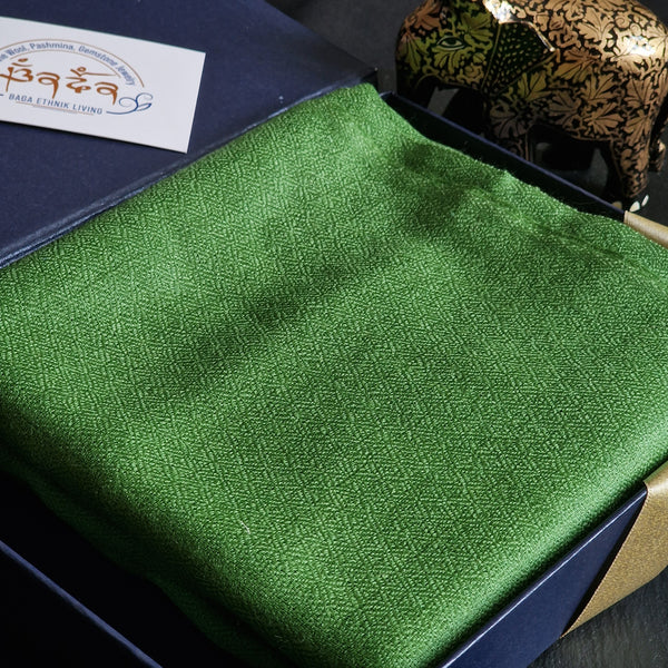 Bright Green Kashmiri Soft Diamond Weave Pashmina Scarf - Jade