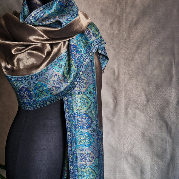 Moonlight Pashmina – Blue-Gold Two-Tone Kani Shawl