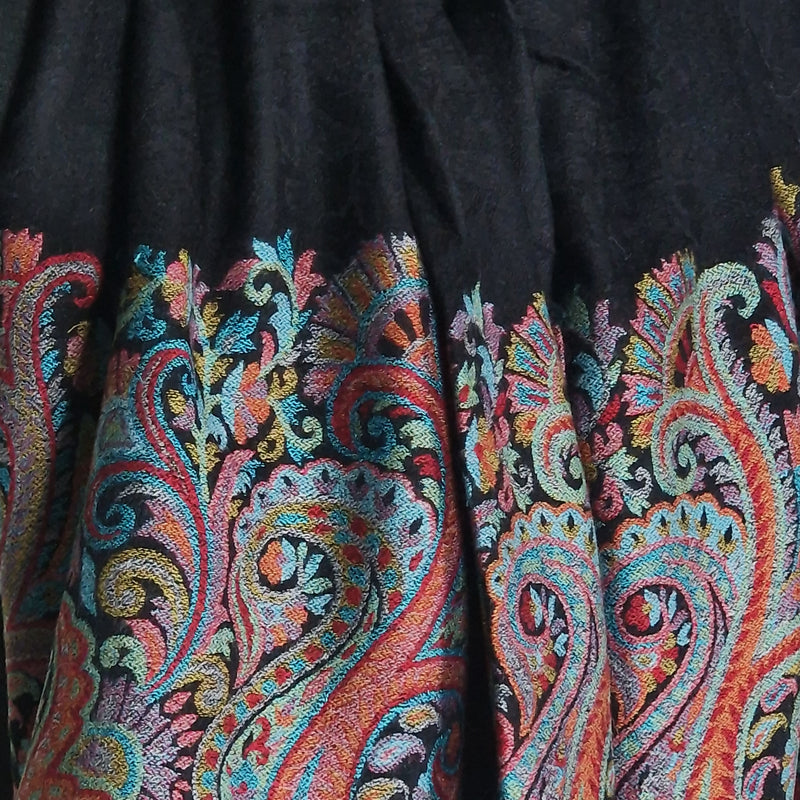 Vibrant Finest Quality Border Kani Weave Pashmina – Obsidian Dahlia