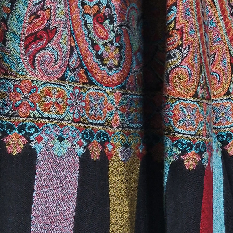Vibrant Finest Quality Border Kani Weave Pashmina – Obsidian Dahlia