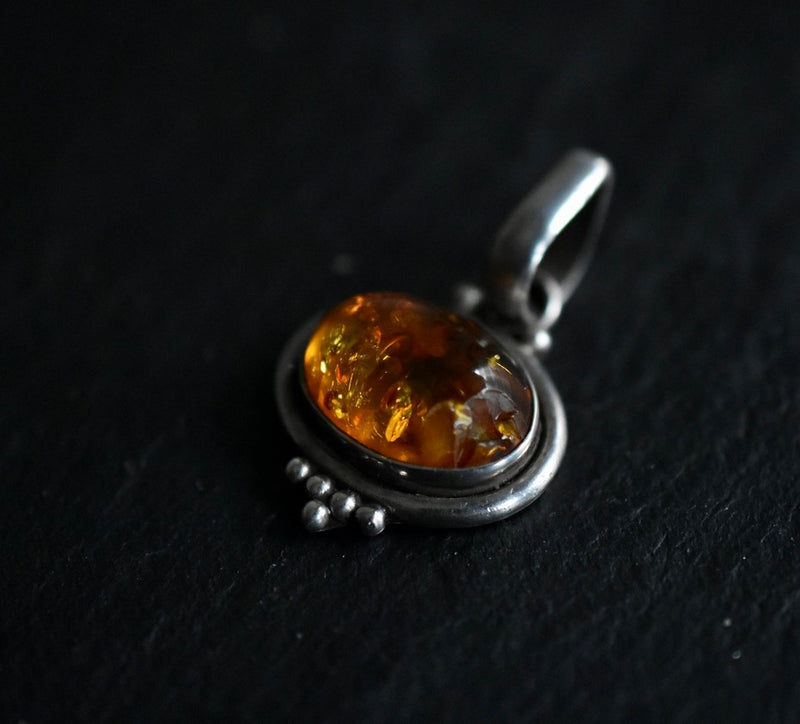 Simple Vintage Baltic Amber Sterling Silver 925 Pendant - Baga Ethnik Living