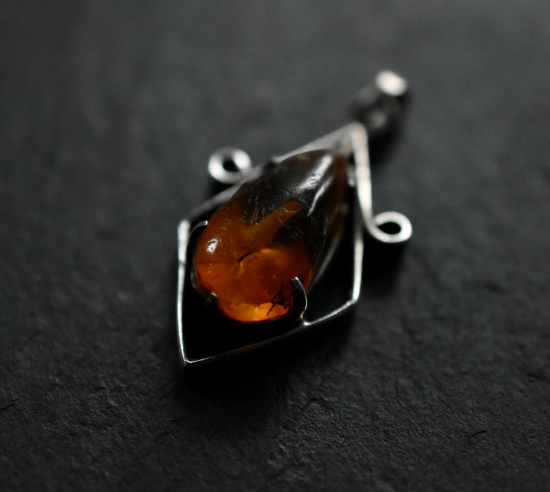 Eye-Catching Handcrafted Vintage Baltic Amber Silver Sterling 925 Pendant - Baga Ethnik Living