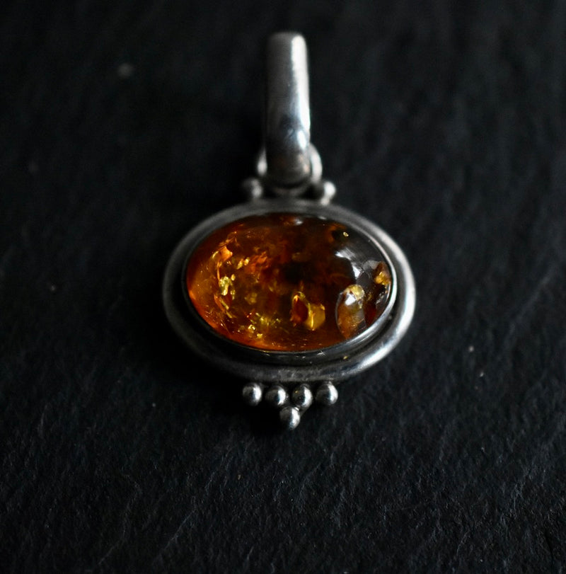 Simple Vintage Baltic Amber Sterling Silver 925 Pendant - Baga Ethnik Living