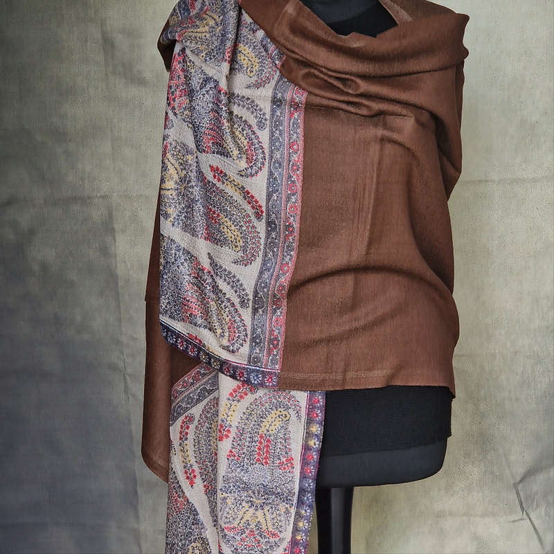 The Ultimate Choice in Luxury Soft Kashmir Pashmina Stoles- Umber Brown