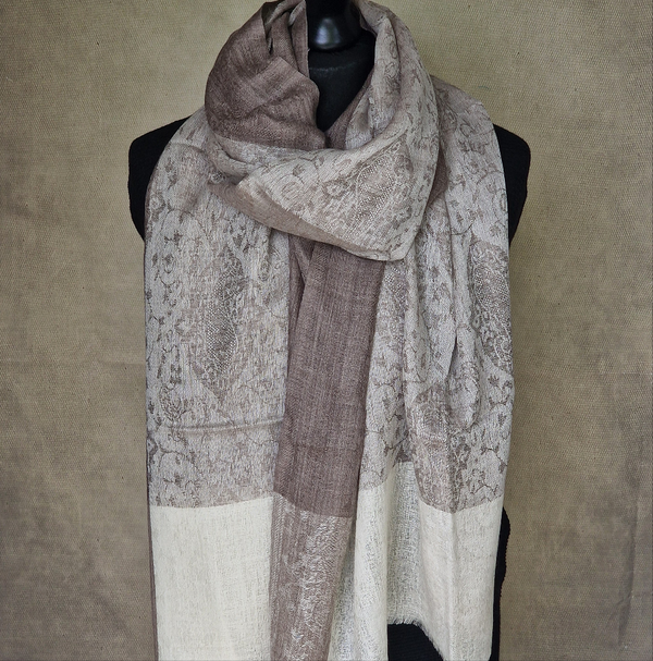 Soft Kashmiri Pashmina Scarf Handwoven Paisley Weave - White Ivor