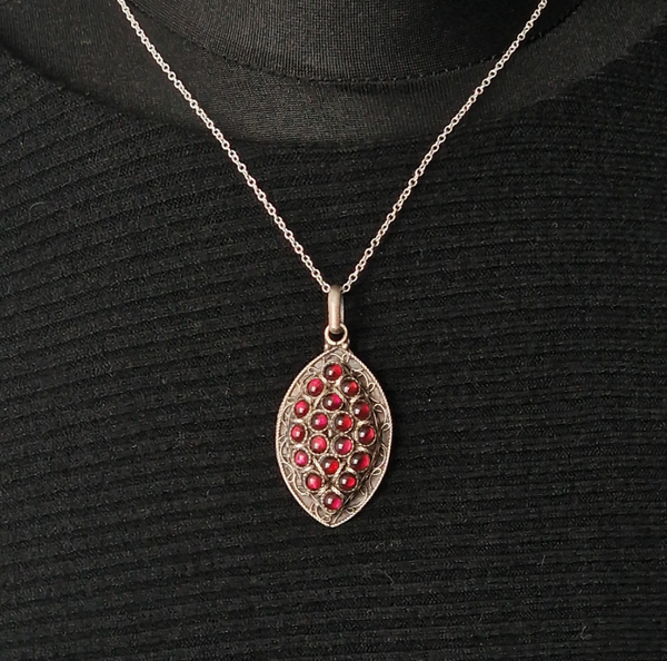 Vintage Handmade Garnet cabochon Silver Pendant