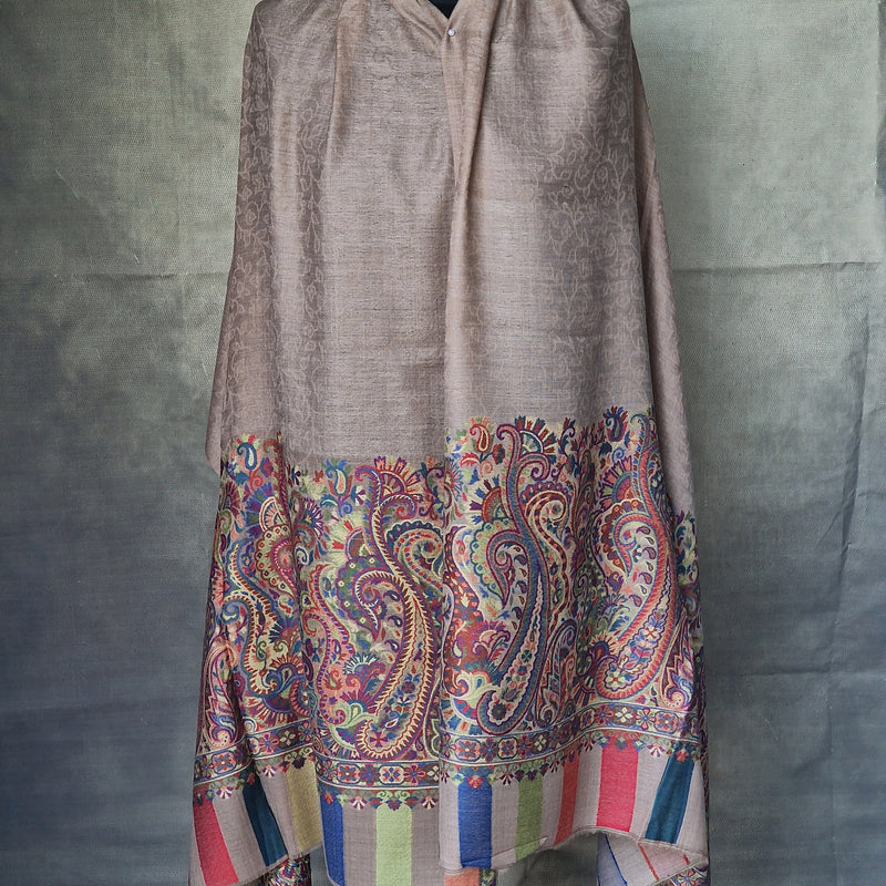 Shop Premium Wool Stoles: Light Weave Pashminas for Ultimate Comfort - Magnolia Sapwood