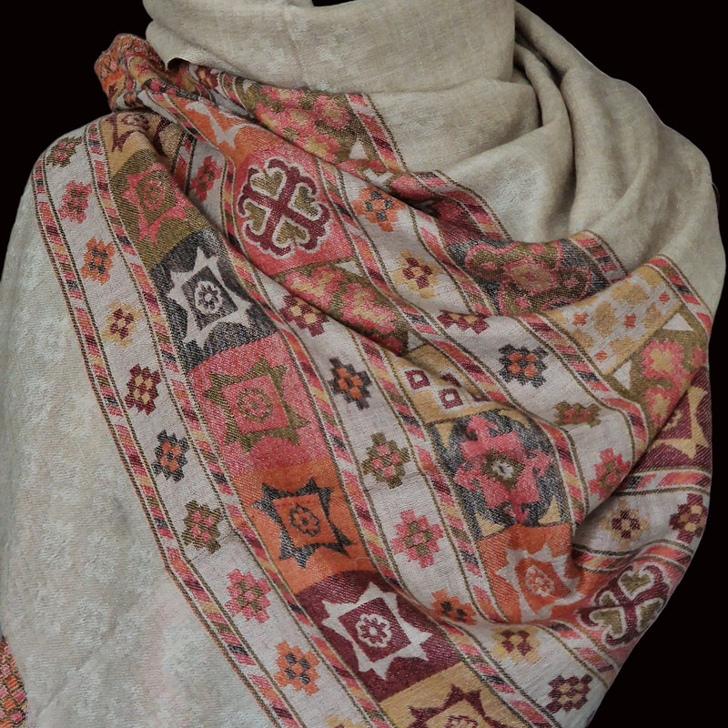 Luxury Beige Pashmina Stole with Kullu Woven Palla – Timeless Style