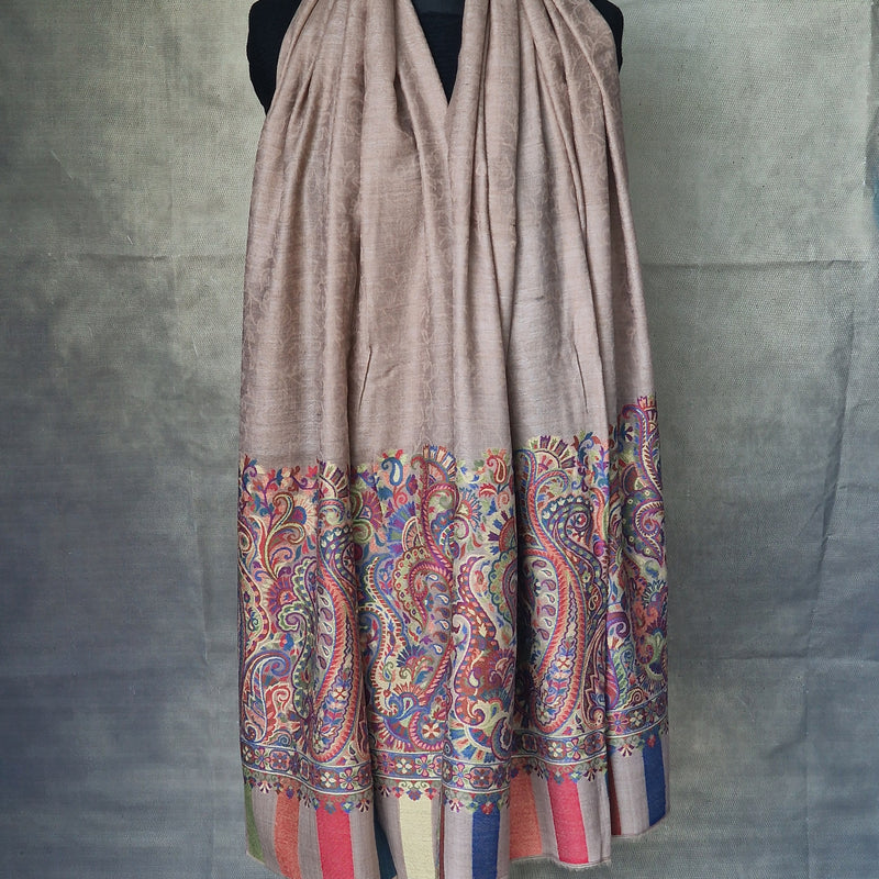 Shop Premium Wool Stoles: Light Weave Pashminas for Ultimate Comfort - Magnolia Sapwood