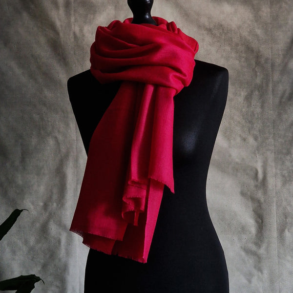 Luxurious Red Kashmiri Diamond Weave Pashmina Scarf - Cherry Red