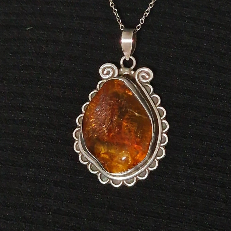 Eye-Catching Natural Vintage Baltic Amber Silver Sterling 925 Pendant