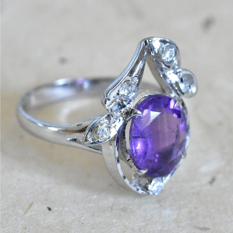 Elegant Amethyst Crystal Ring - Baga Ethnik Living